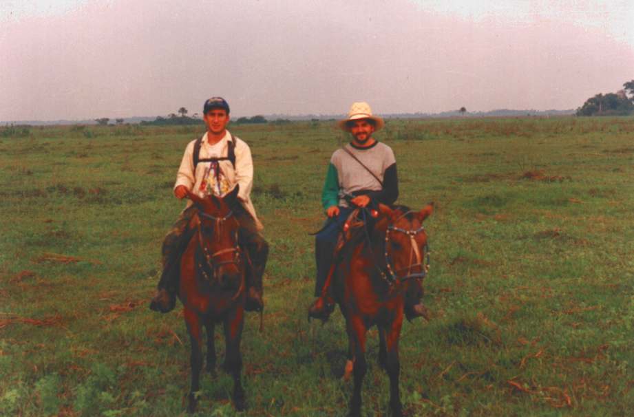 De Ruta por el Amazonas, a caballo con mi primio Javi.