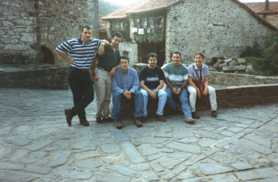 Con Claudio, Jose Angel, Edu , Andres y mi prima Lorena en Barcena Mayor