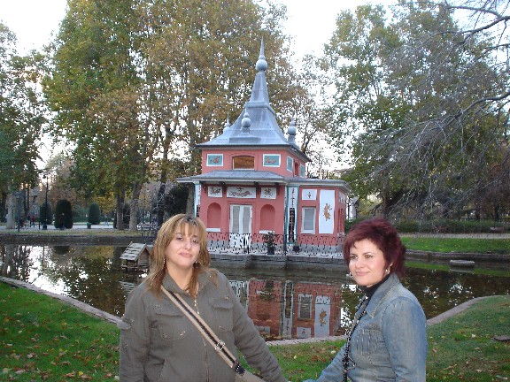 Eva y Lita en el Retiro